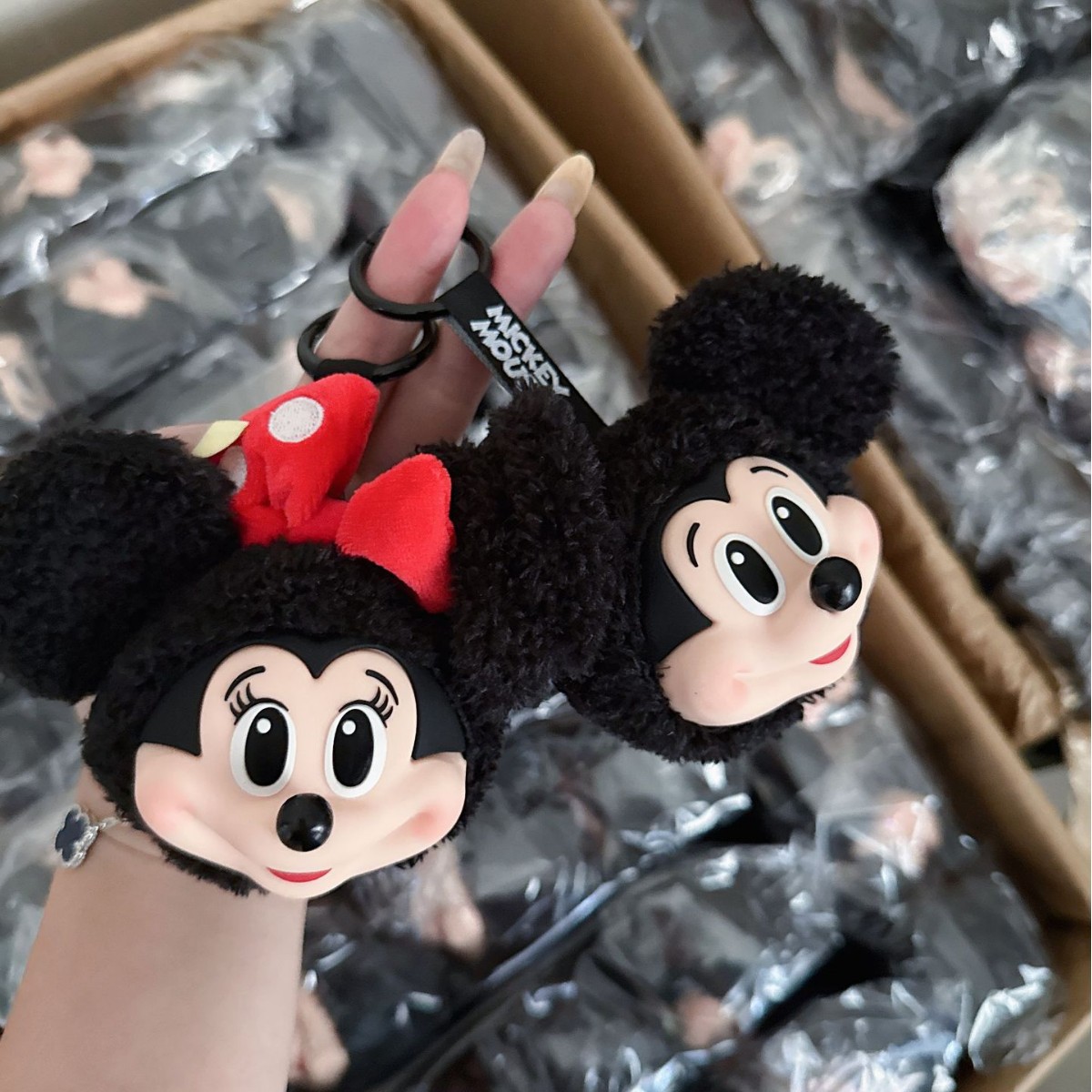 Mickey Minnie Plush Doll Keych - Original Anime Merchandise recension och pris