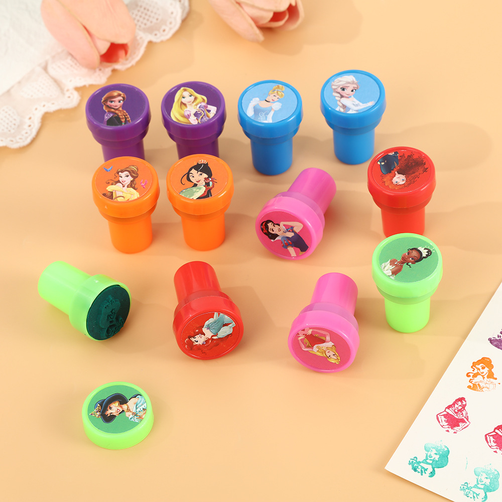 12PCS Princess Kids Stamps Car - Anime Merchandise Wholesale recension och pris